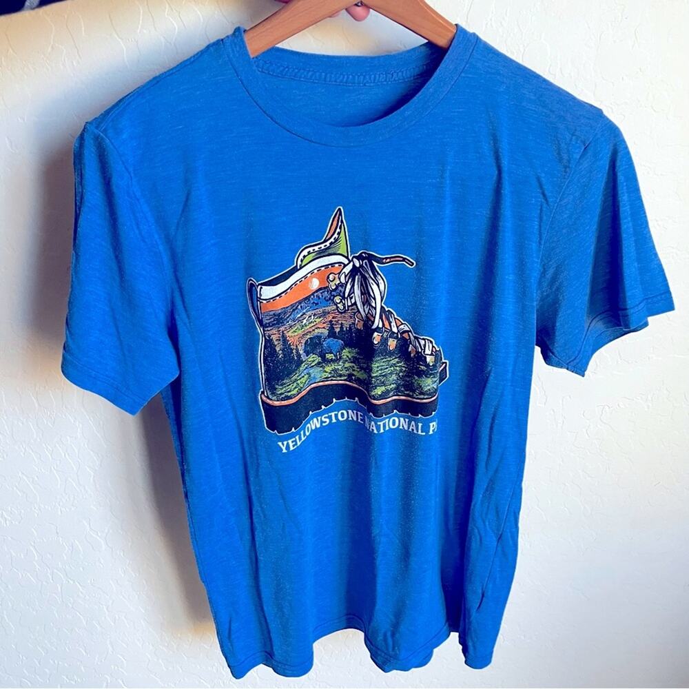 AB Repreve Yellowstone National Park Hiking Boot Blue Graphic Tee shirt small S